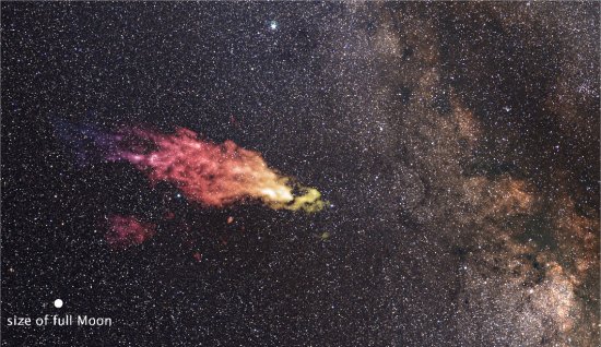 Hubble flagra nuvem descomunal vindo rumo  Via Lctea