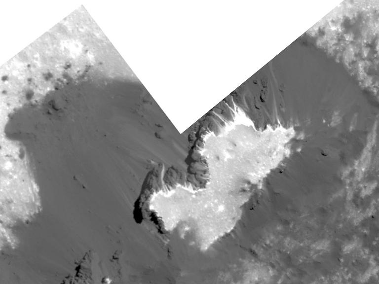 Pontos brilhantes de Ceres vistos em detalhe total