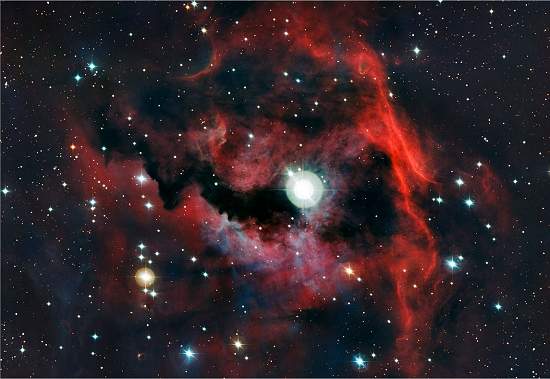 Nebulosa da Gaivota mostra as cores vivas de uma maternidade estelar