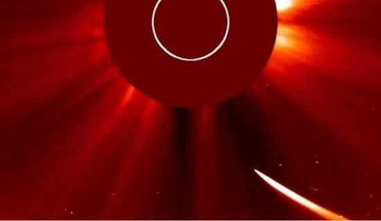 Cometa ISON  destrudo ao passar pelo Sol