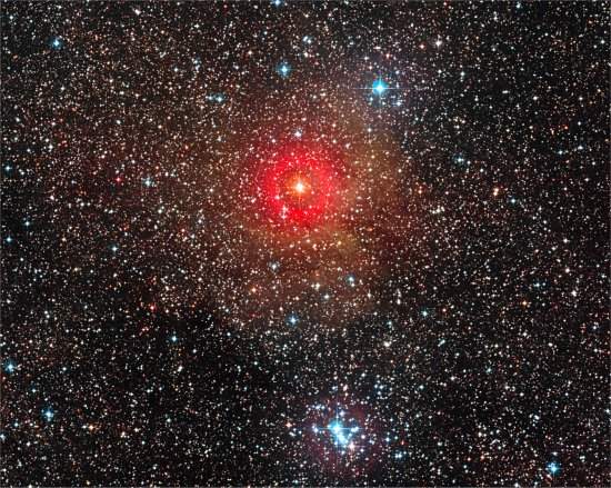 Descoberta estrela hipergigante amarela